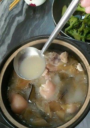 肘子肉炖海带怎么做？步骤和技巧有哪些？