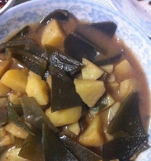 肘子肉炖海带怎么做？步骤和技巧有哪些？