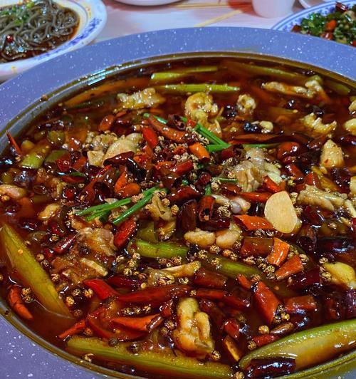 重庆小吃的做法有哪些？如何在家轻松制作地道小吃？