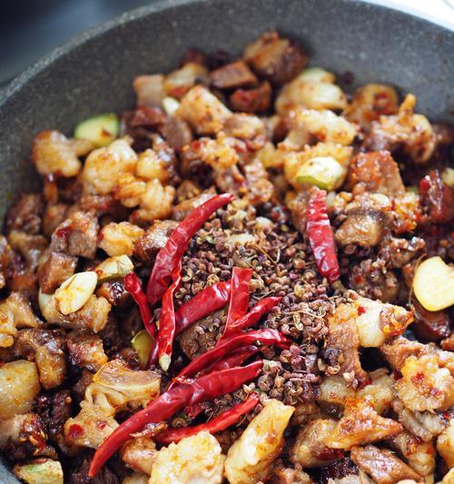 重庆人最爱的箜饭怎么做？有哪些独特步骤和技巧？