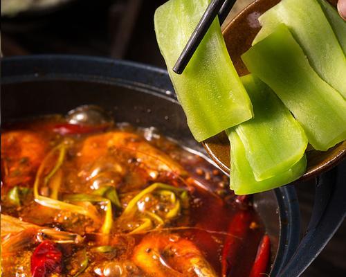 重庆火锅底料怎么做？在家也能做出地道重庆味吗？