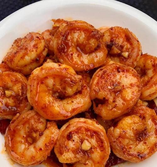 中式虾炒螺旋面的做法是什么？如何在家轻松制作？