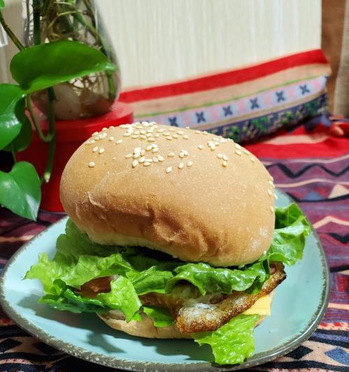 中式金枪鱼汉堡怎么做？有哪些独特制作技巧？