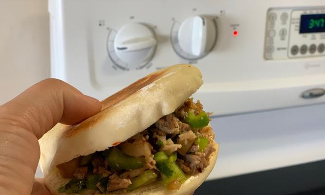 中式汉堡肉夹馍怎么做？步骤和技巧是什么？
