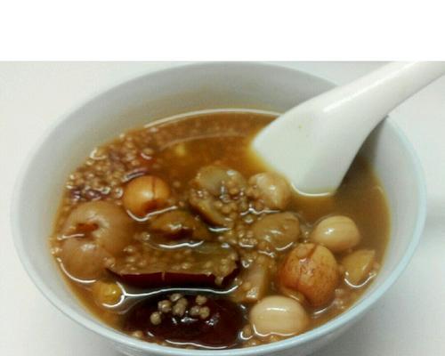 怎样煮出香滑浓稠的糯米粥？糯米粥的做法有哪些常见问题？