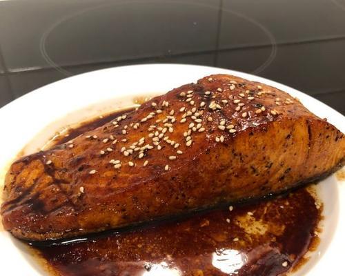 照烧黑鱼块的做法是什么？如何在家轻松制作美味的照烧黑鱼块？