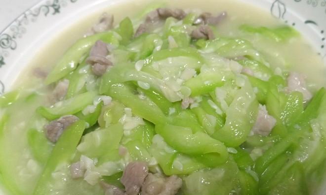 长丝瓜炒肉怎么做？步骤是什么？