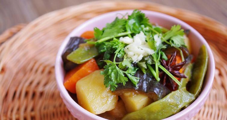 长豆角山药炖猪肉怎么做？步骤和技巧有哪些？
