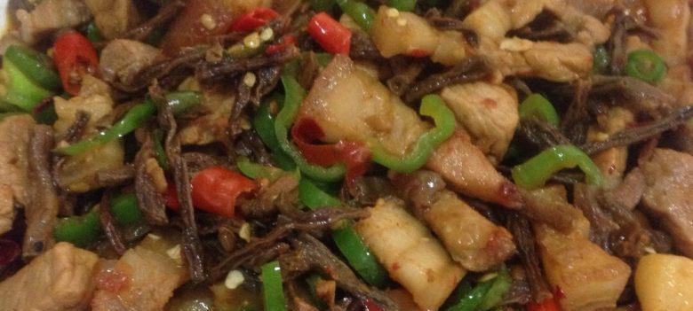 长豆角焖肉怎么做？步骤和技巧有哪些？