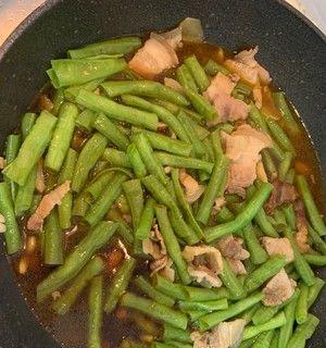 长豆角焖肉怎么做？步骤和技巧有哪些？