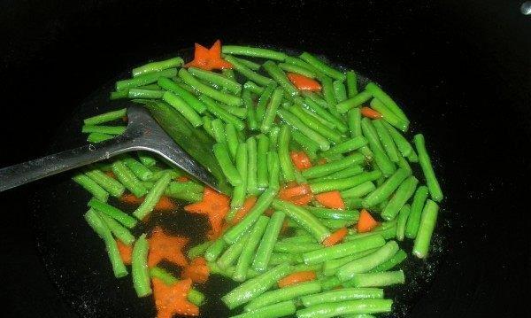 长豆角怎么做好吃？家常做法有哪些？