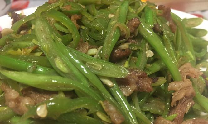 长豆角炒瘦肉怎么做？步骤和技巧有哪些？