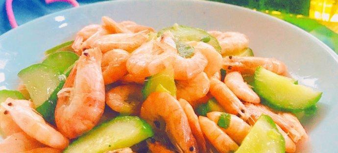 章鱼炒黄瓜怎么做？步骤和技巧有哪些？