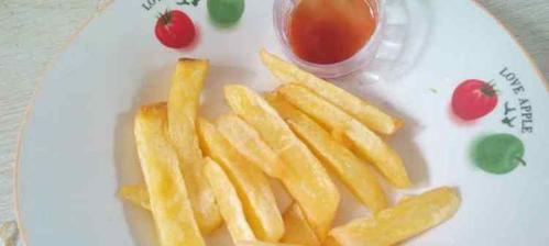 蘸酱薯条怎么做？有哪些简单易学的食谱推荐？