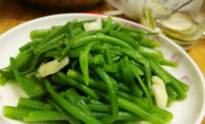 沾水南瓜尖怎么做？详细步骤和技巧是什么？