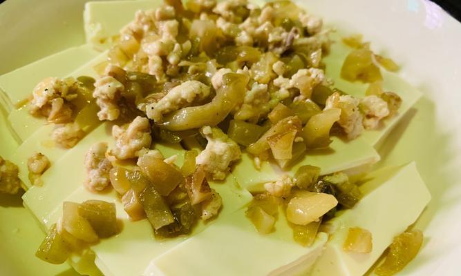 榨菜蒸猪肉怎么做？步骤和技巧是什么？