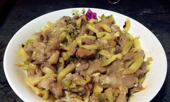 榨菜蒸鱼腩怎么做？步骤和技巧有哪些？