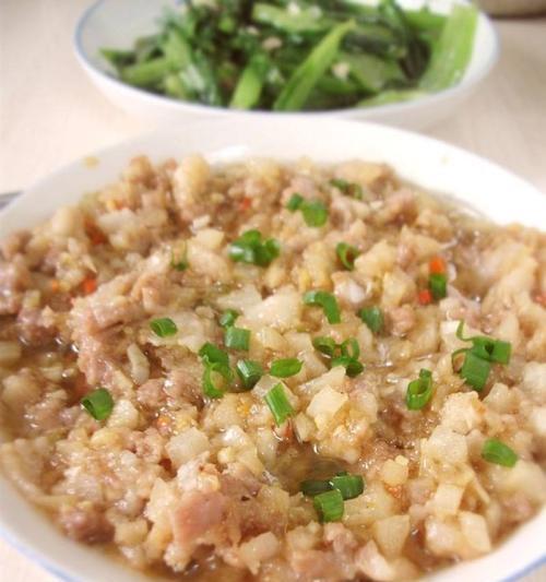 榨菜蒸肉饼怎么做？步骤和技巧有哪些？