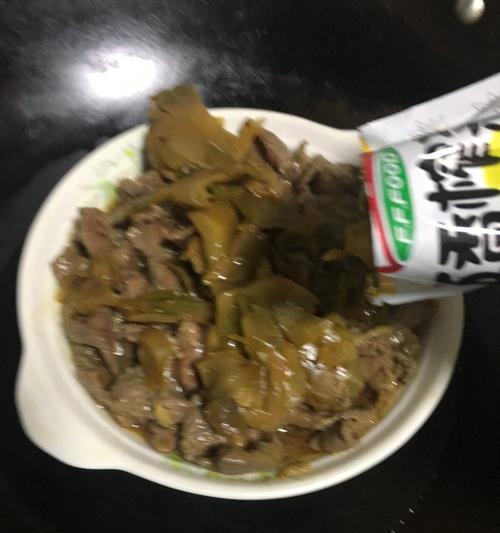 榨菜蒸牛肉怎么做？步骤和技巧有哪些？