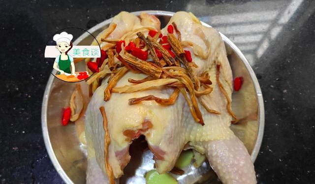 榨菜蒸鸡怎么做才好吃？步骤和技巧是什么？