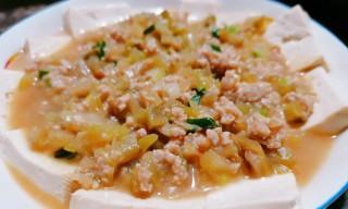 榨菜蒸豆腐怎么做？步骤和技巧有哪些？