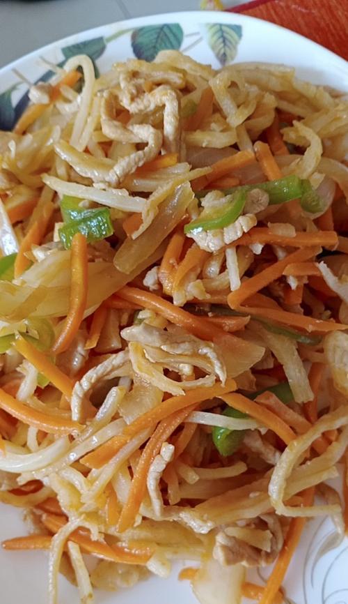 榨菜时蔬炒饼怎么做？有哪些烹饪技巧和常见问题解答？