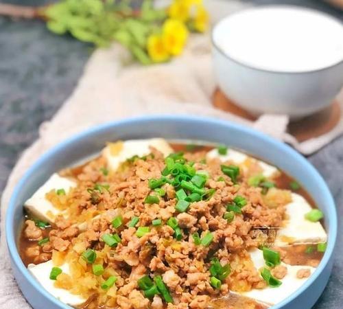 榨菜肉沫蒸豆腐怎么做？步骤和技巧有哪些？