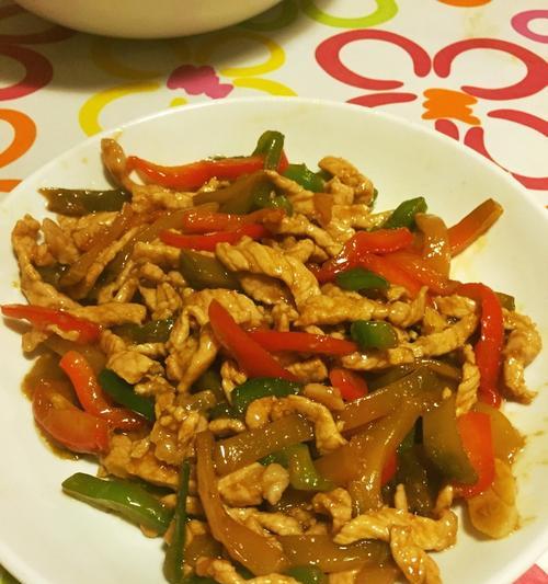 榨菜青椒炒肉丝怎么做？步骤和技巧有哪些？