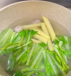 榨菜排骨汤怎么做才美味？步骤和技巧是什么？