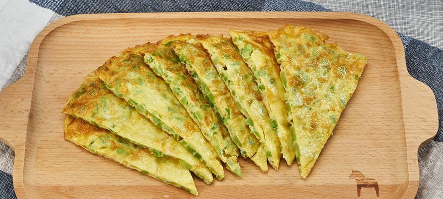 榨菜木耳鸡蛋饼的做法是什么？如何快速制作美味早餐？