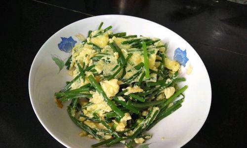 榨菜火腿韭菜鸡蛋怎么做？步骤和技巧有哪些？