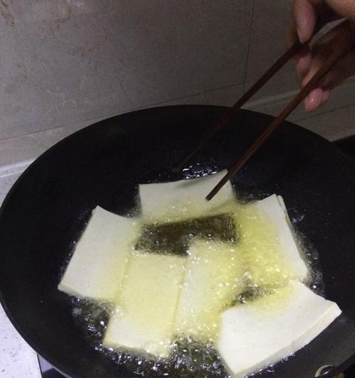 榨菜豆腐汤怎么做？有哪些步骤和技巧？