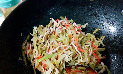 榨菜豆腐卷怎么做？步骤和技巧有哪些？