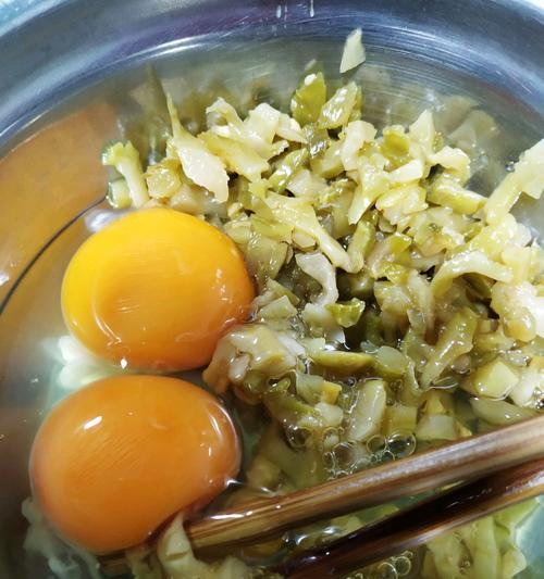 榨菜炒鸡蛋的做法是什么？步骤详解有哪几步？
