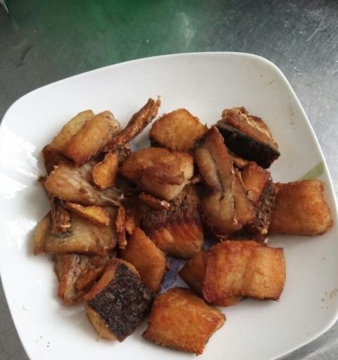 炸鱼柳片的做法是什么？如何在家轻松制作美味的炸鱼柳片？
