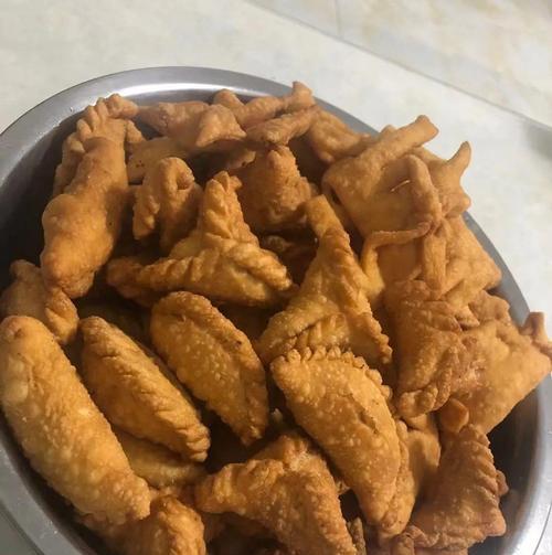 炸油角仔怎么做？有哪些步骤和技巧？