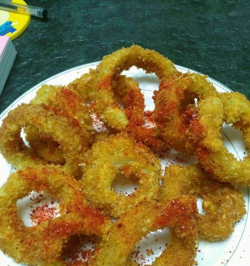 炸洋葱圈的做法是什么？如何在家轻松制作美味的炸洋葱圈？