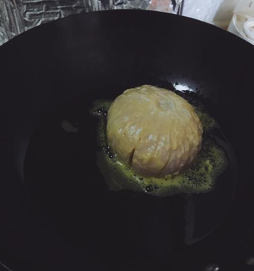 炸洋葱花的做法是什么？如何做出美味的炸洋葱花？