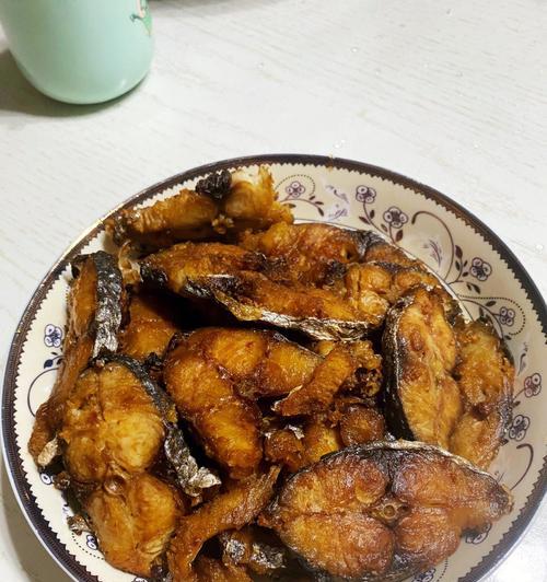 炸熏鱼的做法是什么？如何在家做出美味的炸熏鱼？
