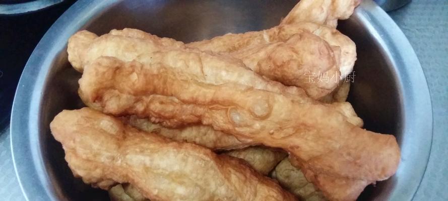 炸小油条的做法是什么？如何在家轻松制作？