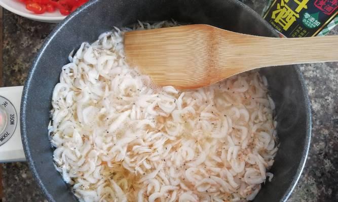 炸虾皮怎么做才酥脆？有哪些常见问题需要注意？