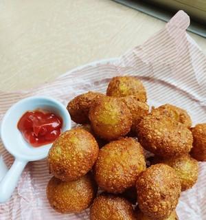 炸土豆丸怎么做？有哪些简单易学的步骤？
