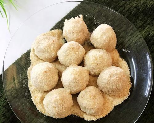 炸蒜蓉丸子的做法是什么？如何做出外酥里嫩的蒜蓉丸子？