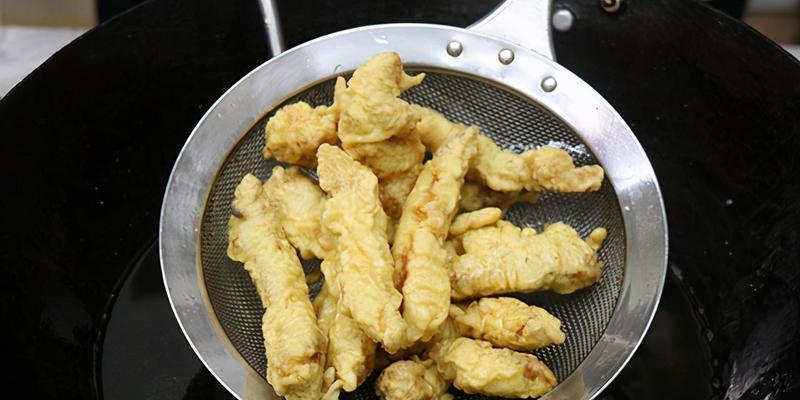 炸酥肉的做法是什么？如何在家做出美味的炸酥肉？
