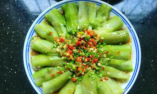 炸丝瓜丸子怎么做？有哪些步骤和技巧？