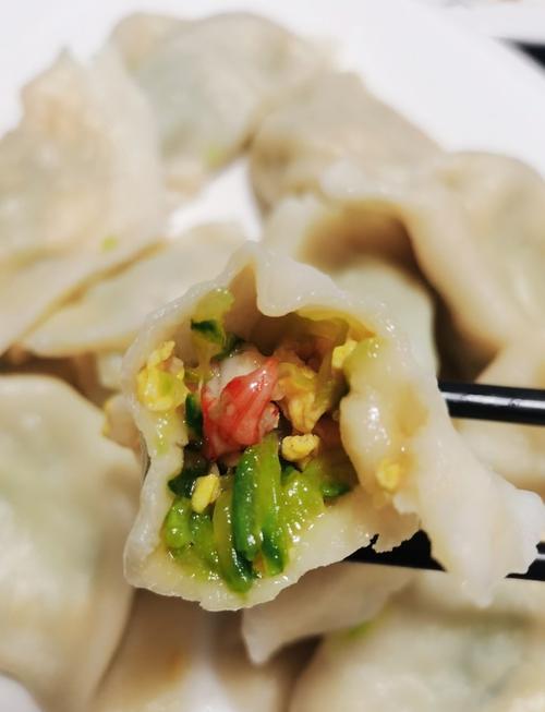 炸水饺的做法是什么？如何保证外脆里嫩？