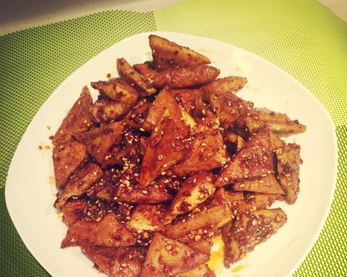 如何在家轻松制作美味的炸三角？炸三角的正确做法是什么？
