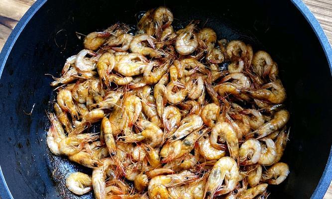 炸青虾怎么做才酥脆？家庭版炸青虾的做法步骤是什么？