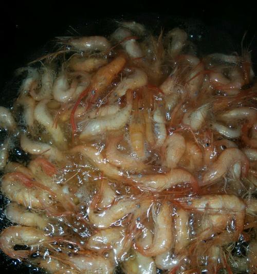 炸青虾怎么做才酥脆？家庭版炸青虾的做法步骤是什么？