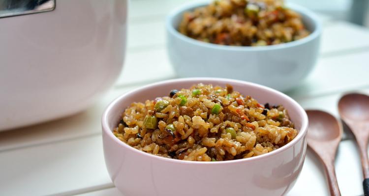 什锦焖饭怎么做营养又美味？步骤和秘诀是什么？
